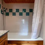Aspen Apartment *